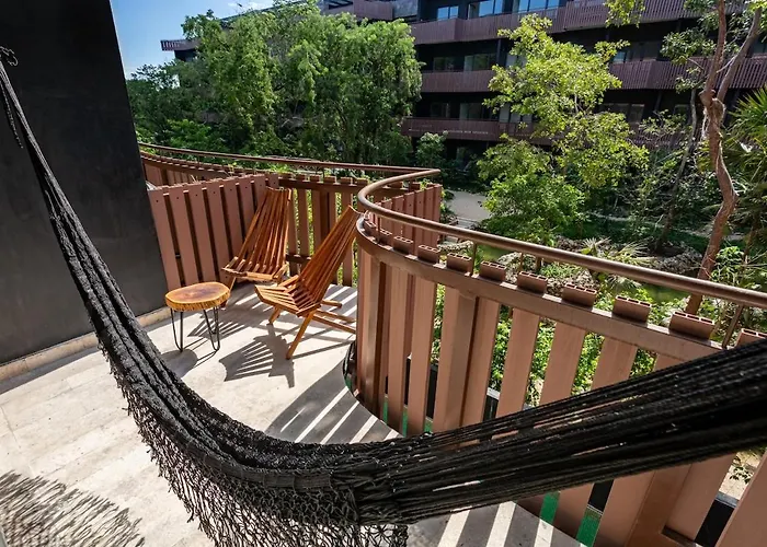Deluxe 1 Bdr Zone Rooftop Pool W Sea View Apartment
